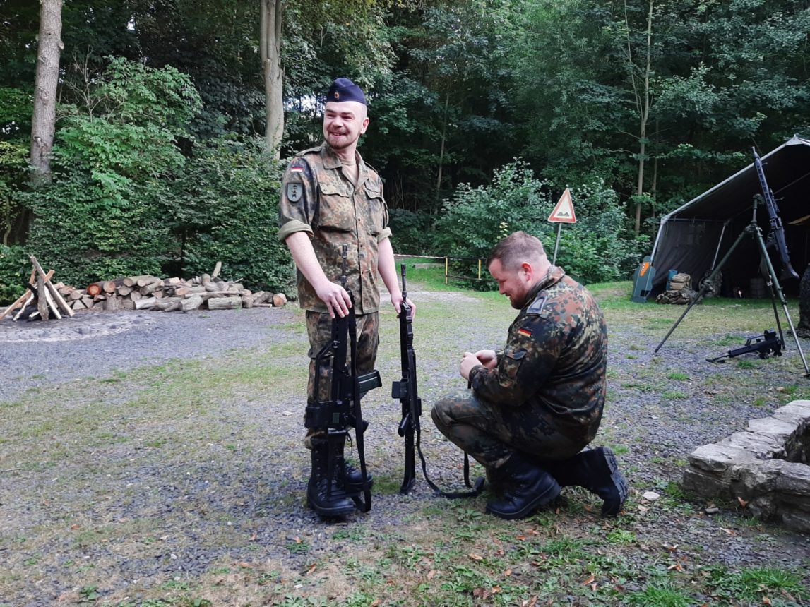 Ausbildungswochenende Am Fuße Der Ahlsburg - Göttinger Militärerkundung ...